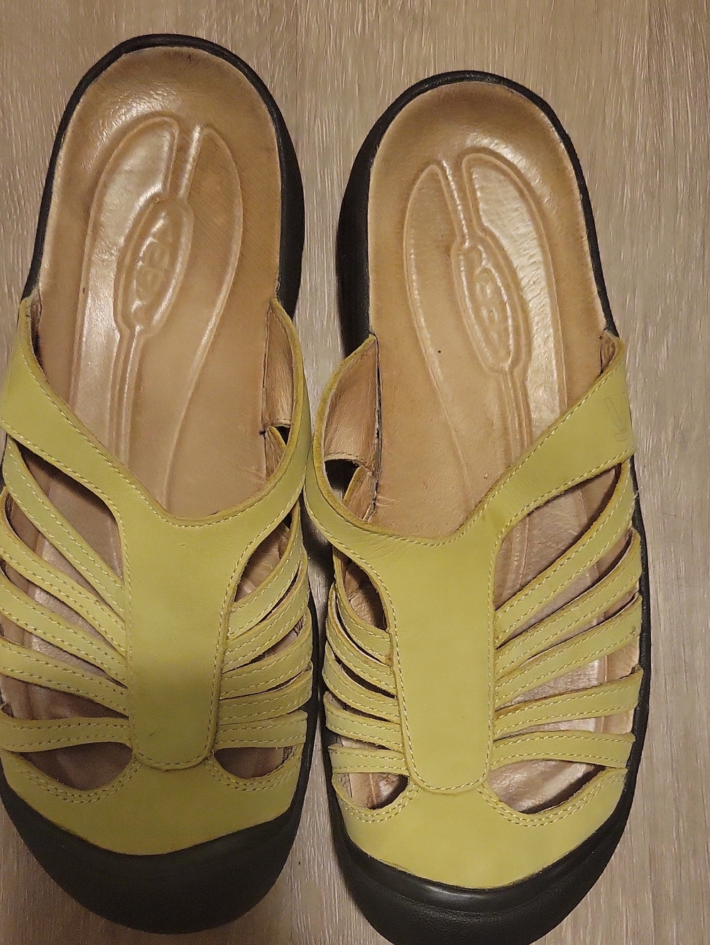 Women’s Keen Calistoga Casual Slip-On Sandals in Lime Green